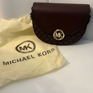 Michael Kors Brown Oval Crossbody & Shoulder Bag with Emblem- has 2 straps!